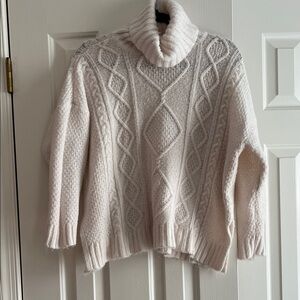 Aerie Soft Cream Cable Knit Turtleneck Sweater Size Small